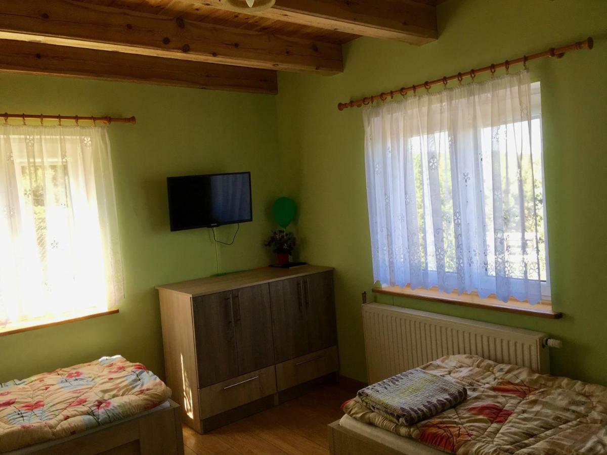 Teczowe Lowisko Hotel Wolka Orlowska Esterno foto