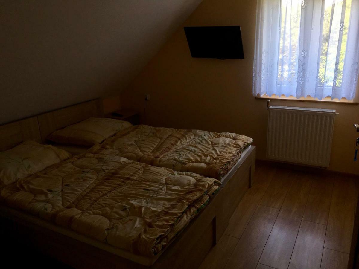 Teczowe Lowisko Hotel Wolka Orlowska Esterno foto