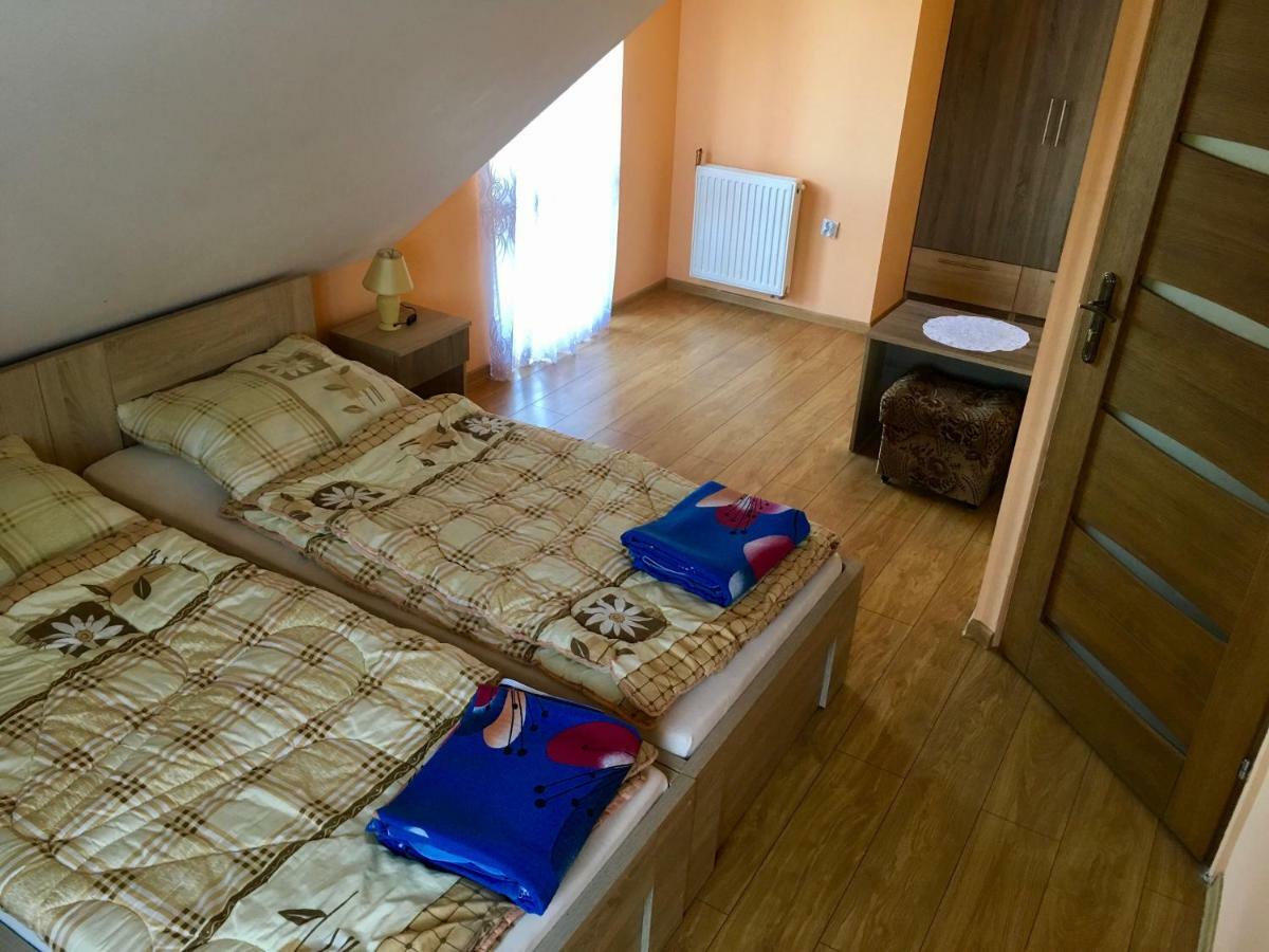Teczowe Lowisko Hotel Wolka Orlowska Esterno foto